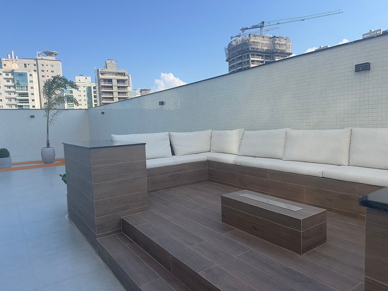 Studio, piscina, sinuca, academia sauna a 3 min praia