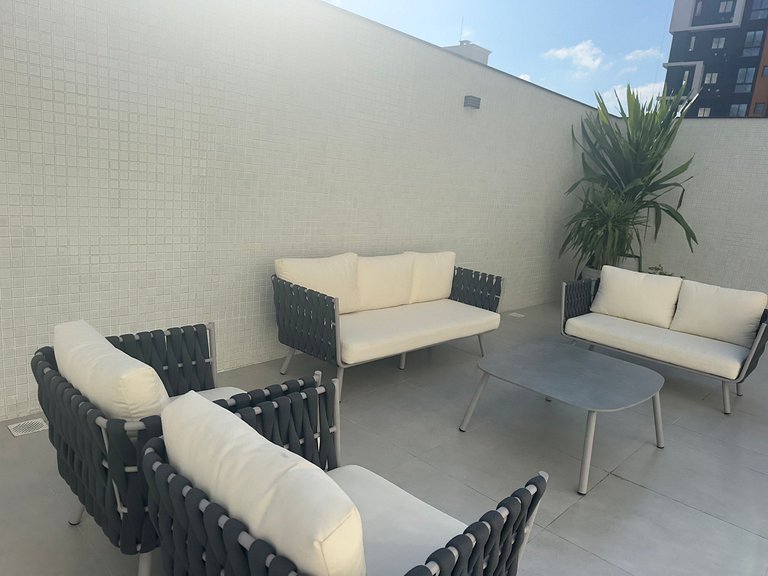 Suite piscina, sinuca, academia MF505A