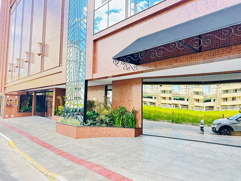 Studio, piscina, sinuca, academia sauna a 3 min praia