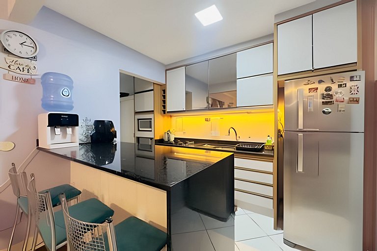 A 50 metros da praia, mercado 24 horas, vista para o mar e l