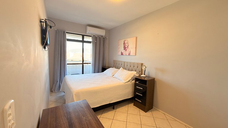 Churrasco, vista para o mar e piscina no centrinho