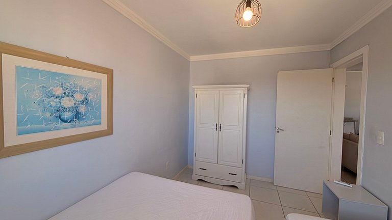 200m da praia, com churrasqueira, piscina e ideal para famíl