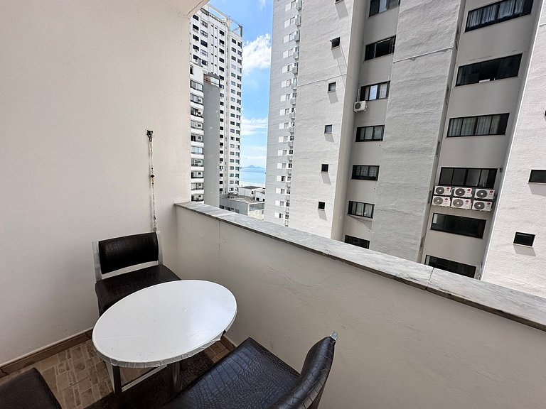 A 50 metros da praia !2 quartos ! garagem