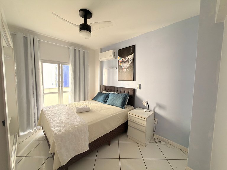 A 50 metros da praia, mercado 24 horas, vista para o mar e l