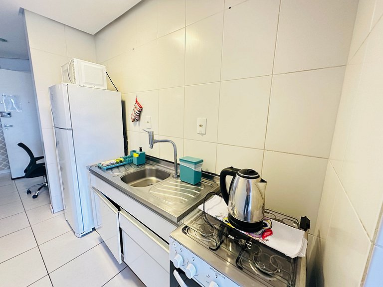 Piscina varanda espaçosa com churrasqueira a 3 min da praia