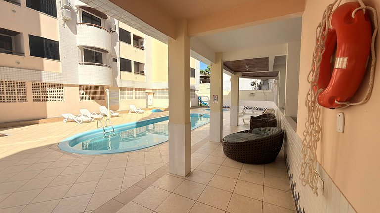 Churrasco, vista para o mar e piscina no centrinho