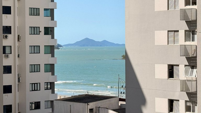 A 50 metros da praia !2 quartos ! garagem