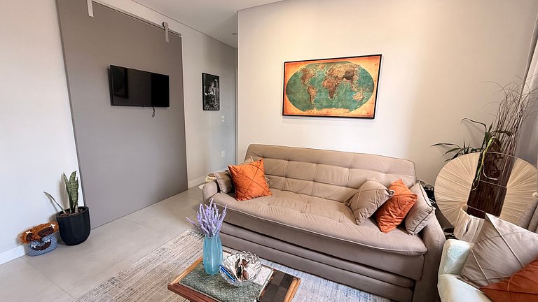 Studio piscina, sinuca, academia e sauna, a 3 minutos da pra