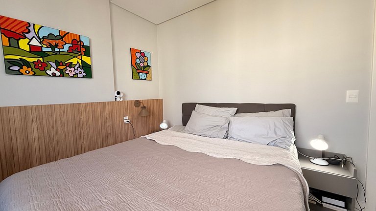 Studio piscina, sinuca, academia e sauna, a 3 minutos da pra