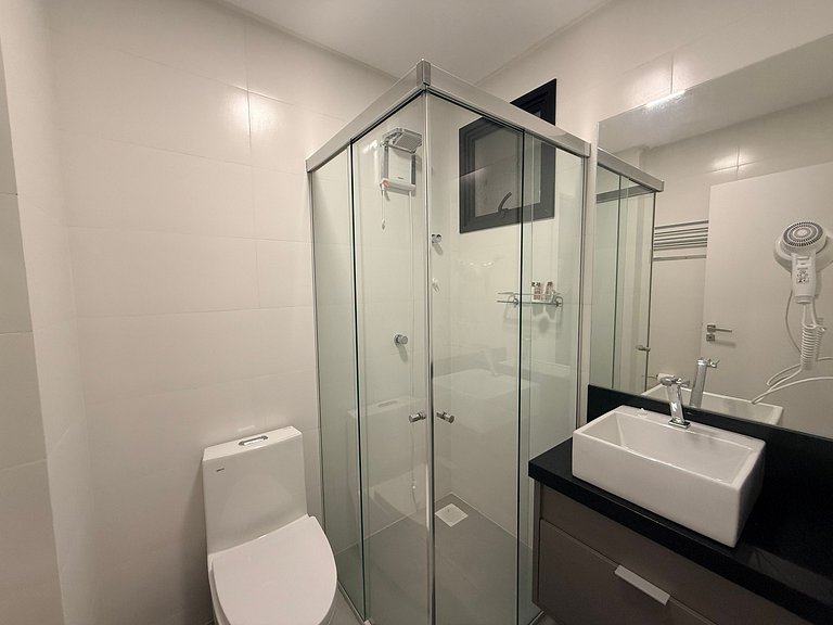 Suite piscina, sinuca, academia MF505A