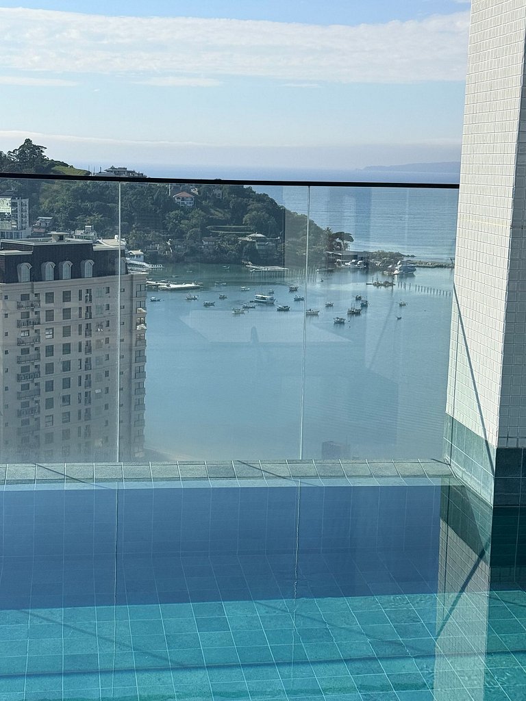 Suite piscina, sinuca, academia MF505A