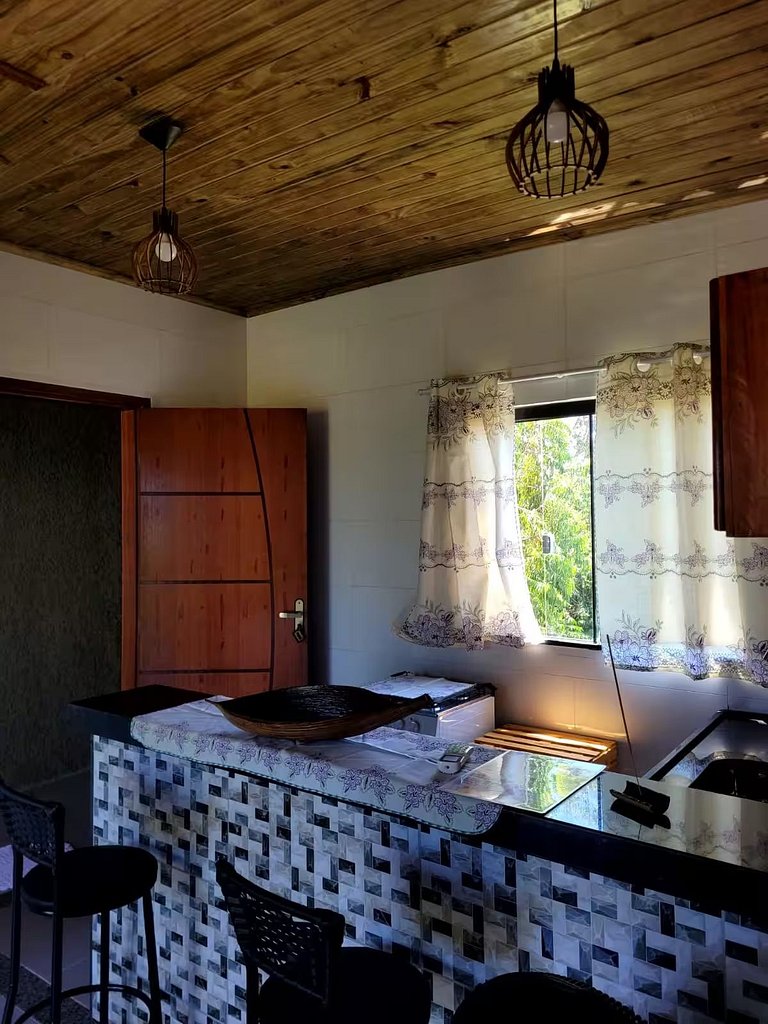 Quarto Cozinha 100 m da Praia Vila Mukaú B