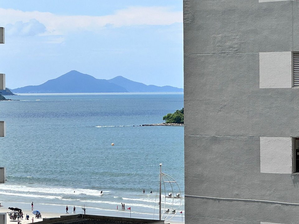 🌅 Viva dias inesquecíveis no coração de Balneário Camboriú!